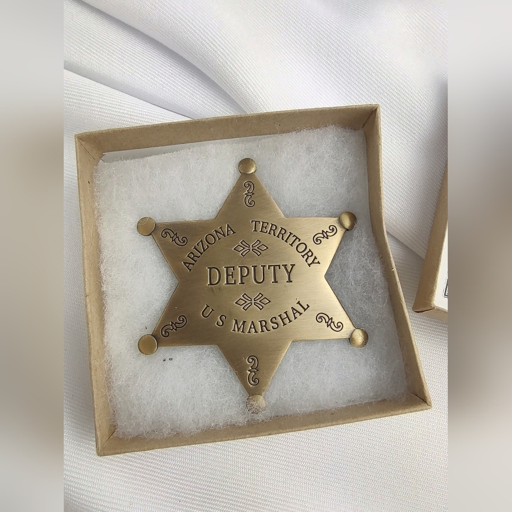 Gold Tone Deputy U.S. Marshal Badge 6 Star Original Box